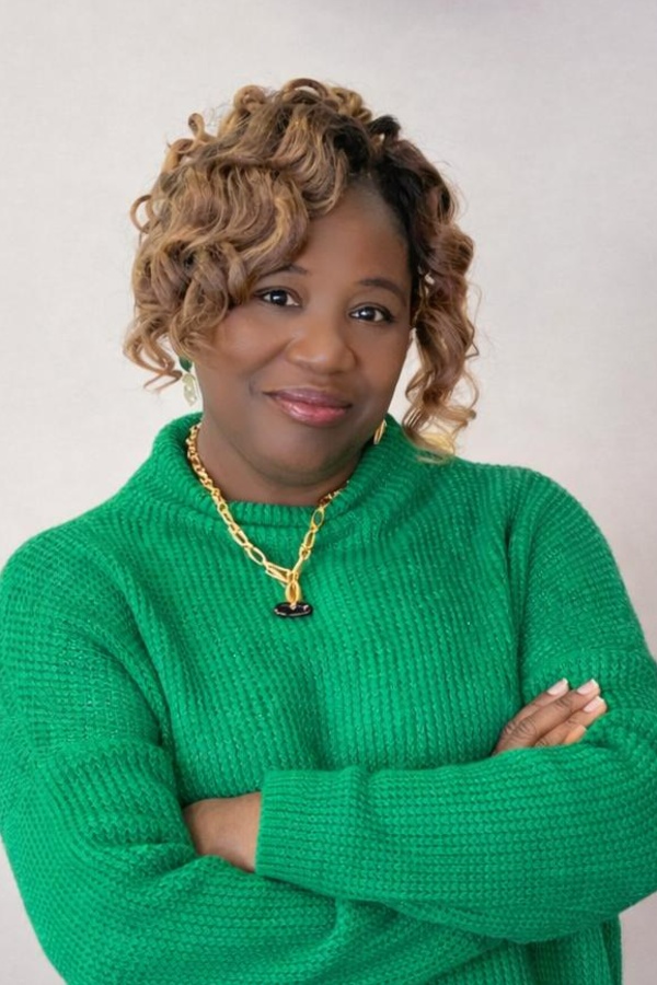 Cruise Brothers Travel Agent Clara Spann